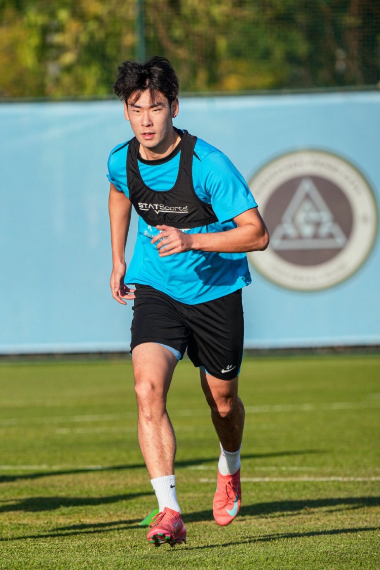 【球迷报道】启动、加速、坚持，冬训持续进行中(图1)