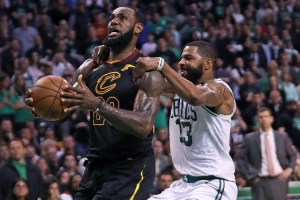 从2017-18赛季到现在，詹姆斯继续领袖之路