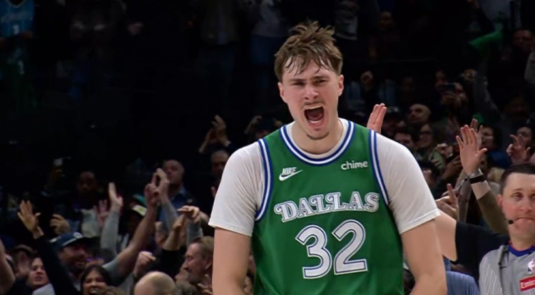 超级大心脏！弗拉格不讲理干拔三分命中 个人第49分还追平比分