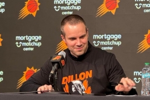 狄龙砍下40分，太阳大胜活塞