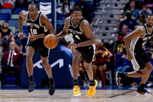 国王、公牛和骑士的三方交易引发球迷热议