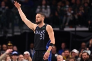 洛杉矶快船队的交易策略