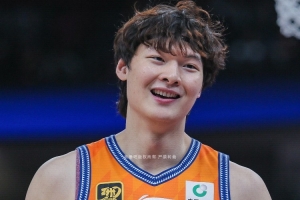 王哲林万分里程碑：众将赞其团队精神与低调风范