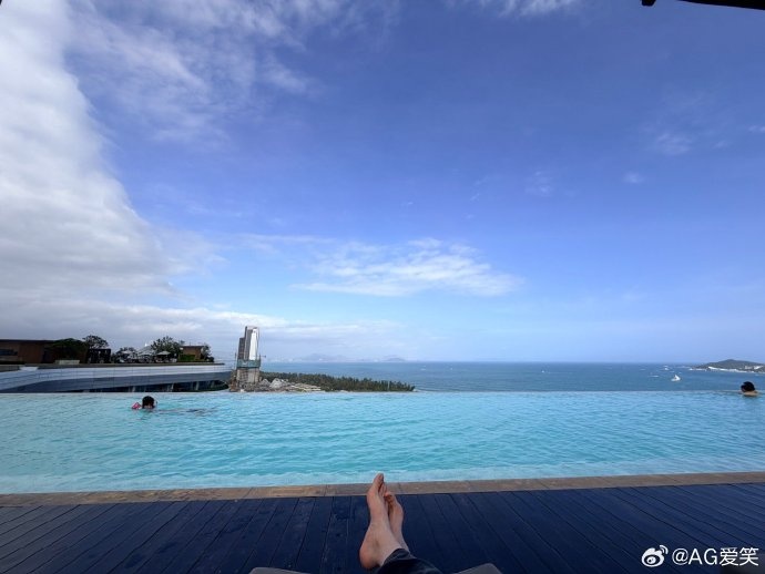 AL经理爱笑分享旅游照片：季后赛加油