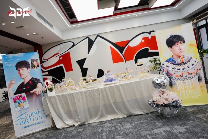 【万博电竞】JDG晒GALA生日返图:幸福时刻 感谢粉丝朋友们送来的祝福和礼物!