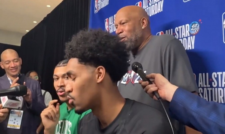 是否期待2个儿子都能打上全明星？罗恩·哈珀：我又不是詹姆斯