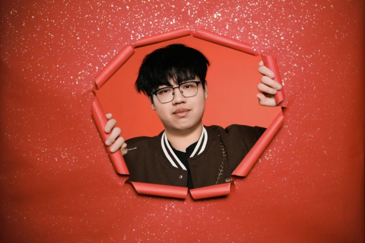 【万博电竞】JDG分享动态：五小只一起给大家拜年🔔祝大家新春快乐 马上发财