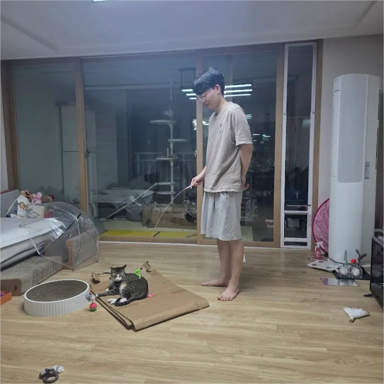 Viper发布新年祝福:希望2026年大家都幸福 我会努力到最后的