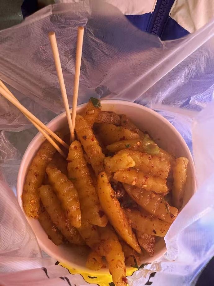 Jiejie更新动态分享美食：最是人间烟火气，人间至味是清欢