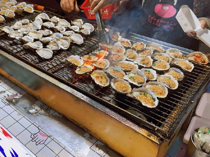 Jiejie更新动态分享美食：最是人间烟火气，人间至味是清欢