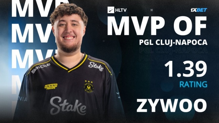 🎮两连冠！Zywoo180度AK扫转 小蜜蜂三图横扫PV 勇夺PGL冠军