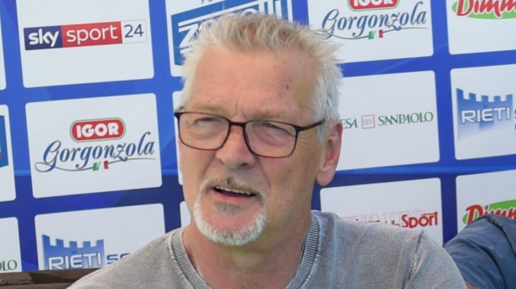 [体育头条]前尤文门将：若尤文无缘欧冠我甚至会高兴，这样就能赶走很多人了(图1)