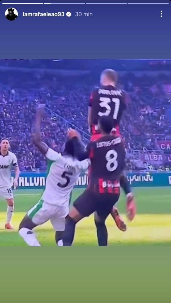 【体育世界】莱奥晒照对比此前美队进球被吹、帕尔马争议进球，表达对判罚不满(图2)