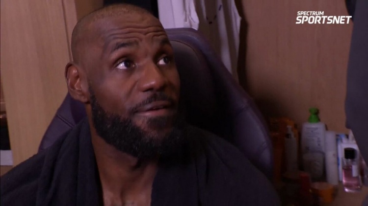 【有道理嘛?】詹姆斯反驳记者：我都不知道今天是星期几 别问我过去三周的事(图1)