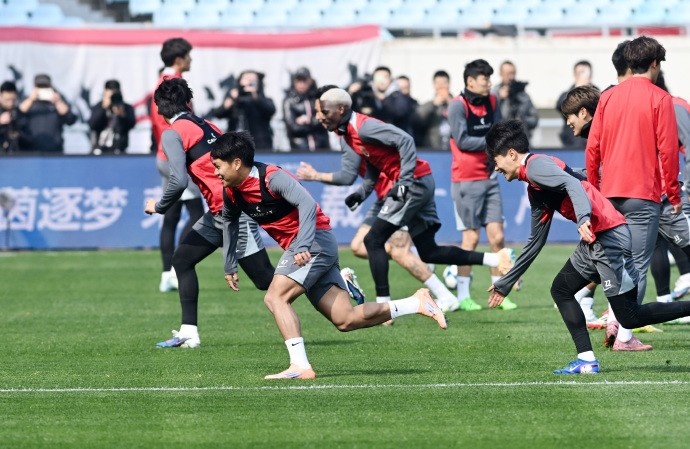 【上海海港】超级杯赛前新闻发布会,海港队主教练穆斯卡特介绍了球队备战情况(图4) undefined