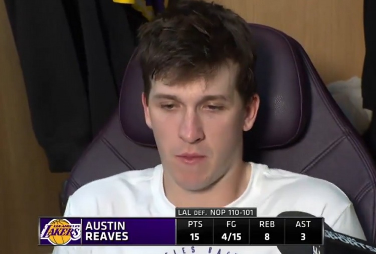 [NBA]第三节伤到手腕！里夫斯：撞到麻筋了&手都麻木了 暂停后好了些(图1)