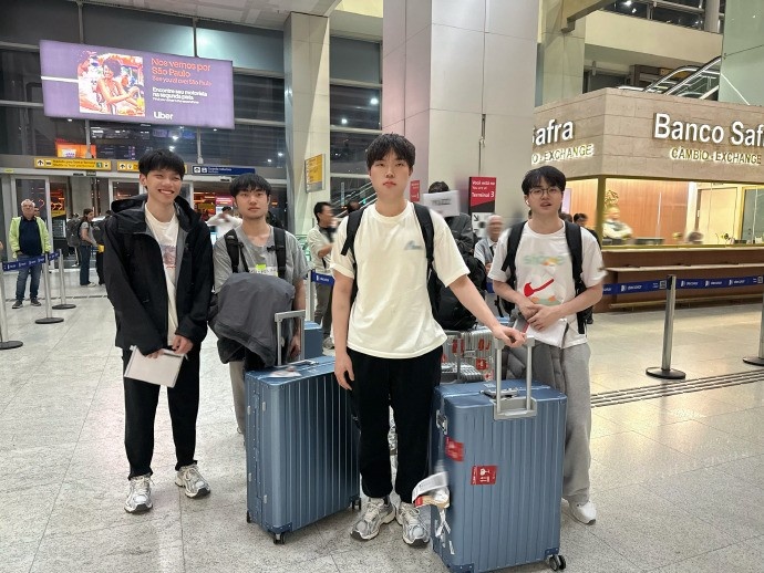 【万博电竞】BLG分享部分队员抵达巴西：好好休息调整，尽快适应新环境