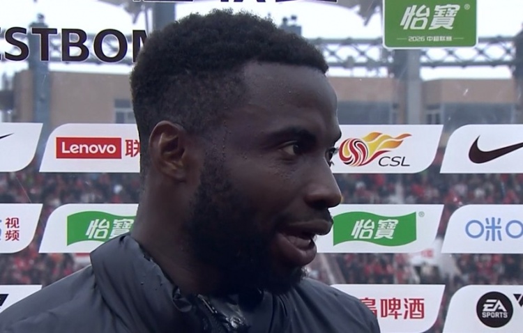 [中超]奥斯卡：永远不低下头 今年球队有大约一半新人 我们都在学习适应(图1)