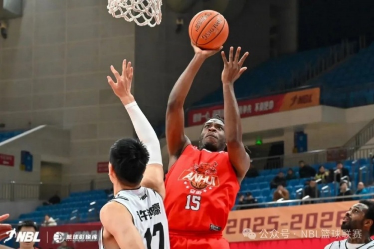 【球迷报道】无限我的城│2025-2026赛季NBL常规赛第二十三轮战报(图4)