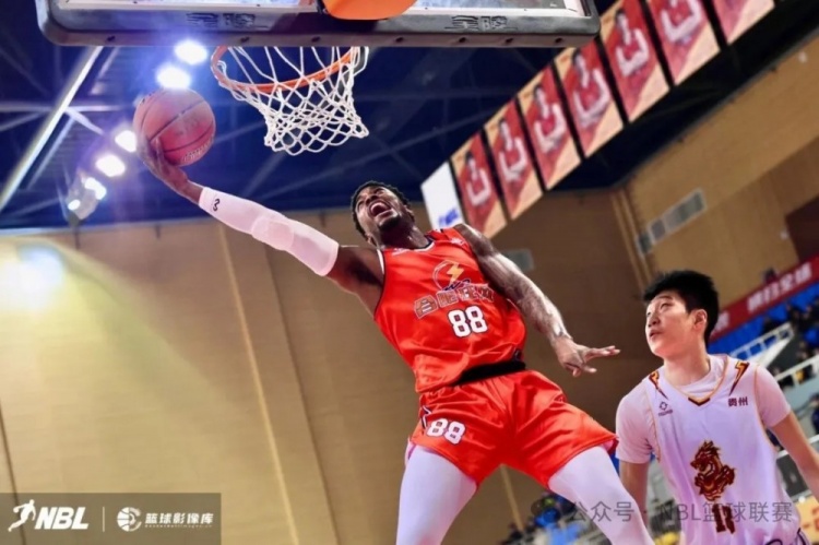 【球迷报道】无限我的城│2025-2026赛季NBL常规赛第二十三轮战报(图8)