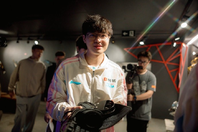 LPL发布BLG选手返图：所向披靡，顺利晋级【球盟会】