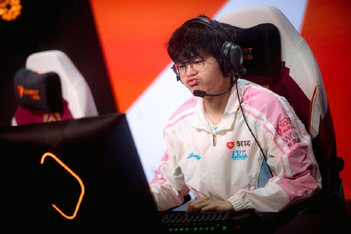 【蜗牛电竞】LPL发布BLG选手返图：所向披靡，顺利晋级