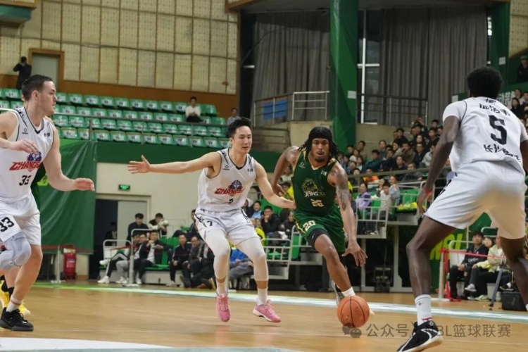 【权威发布】无限我的城│2025-2026赛季NBL常规赛第二十五轮战报(图6) undefined