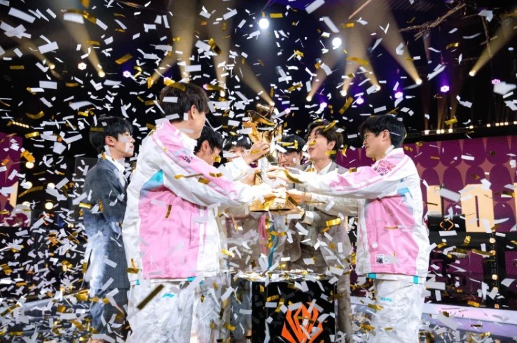 【万博电竞】LPL:BLG亮出名为“信念”的剑,向世界宣告LPL正重回先锋