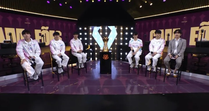 Knight：这次先锋赛夺冠，会给我们队伍还有LPL增加很多信心