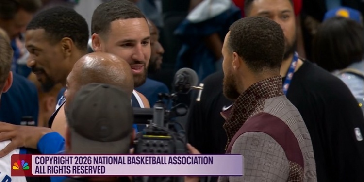 昔日王朝三人组！侠勇赛后 克莱与库里、追梦寒暄数句