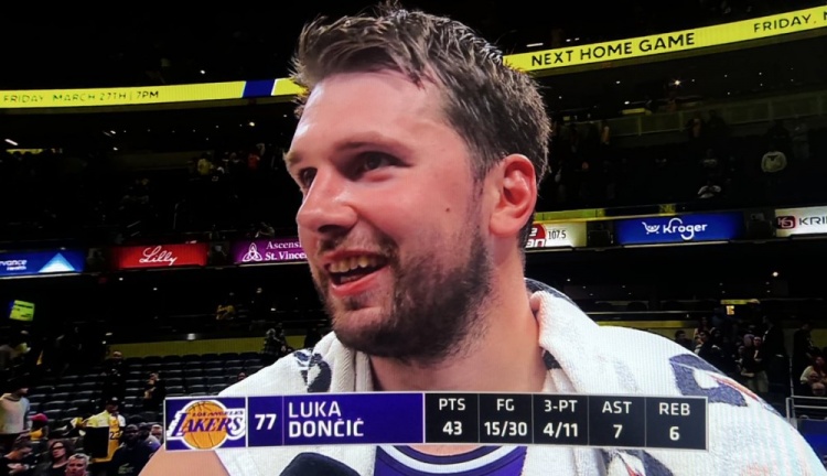 【媒体报道】6连客后更了解球队⬇️?东契奇:没什么新鲜的 我们从一开始就很棒(图1) 【媒体报道】6连客后更了解球队⬇️?东契奇:没什么新鲜的 我们从一开始就很棒(图1)