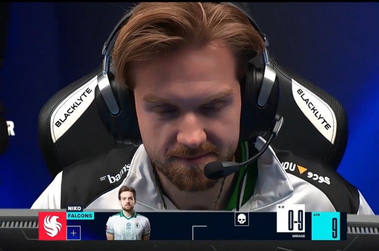 【蜗牛电竞】🎮白忙活!Niko半场0-9遭逮捕 京介25杀燃尽难C PV图一赢猎鹰