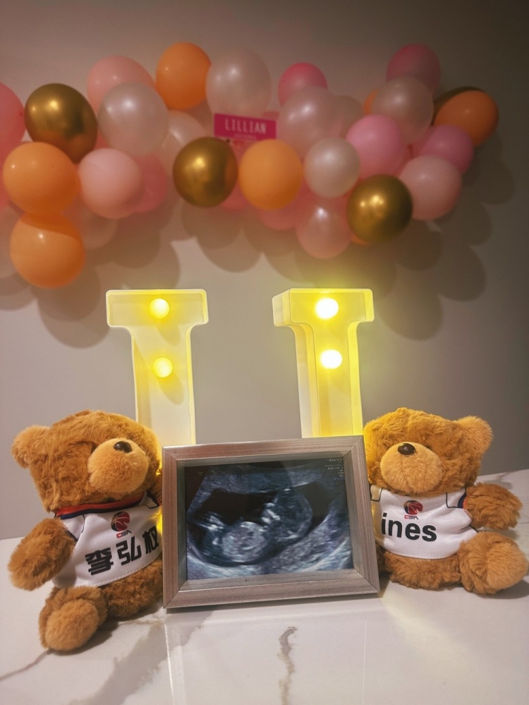 曾因国家队比赛错过孩子出生！李弘权晒宝宝照片：真的非常幸福