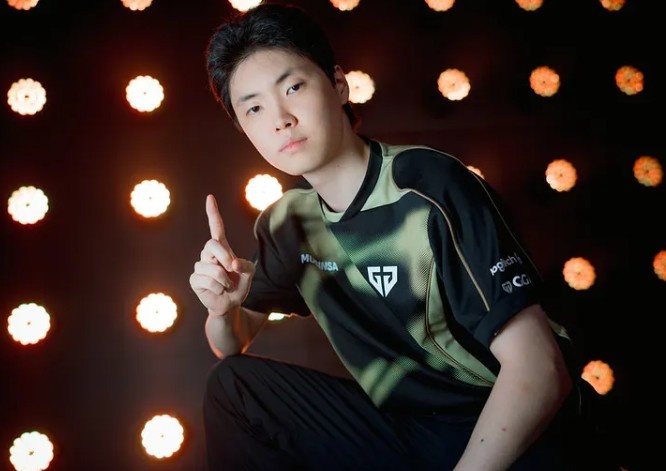 【球盟会】Chovy:最近喜欢有风险但能获取巨大收益的打法 复盘更能让我成长