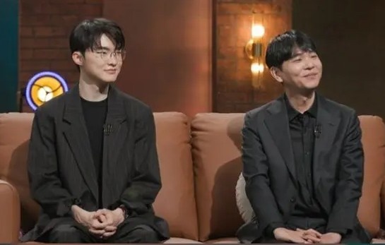 Faker：人类独有的直觉能力AI无法企及，很期待和Grok5对决