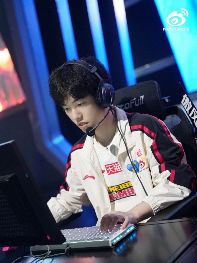 WBG发布对阵NIP赛前返图:准备就绪,今天比赛加油!