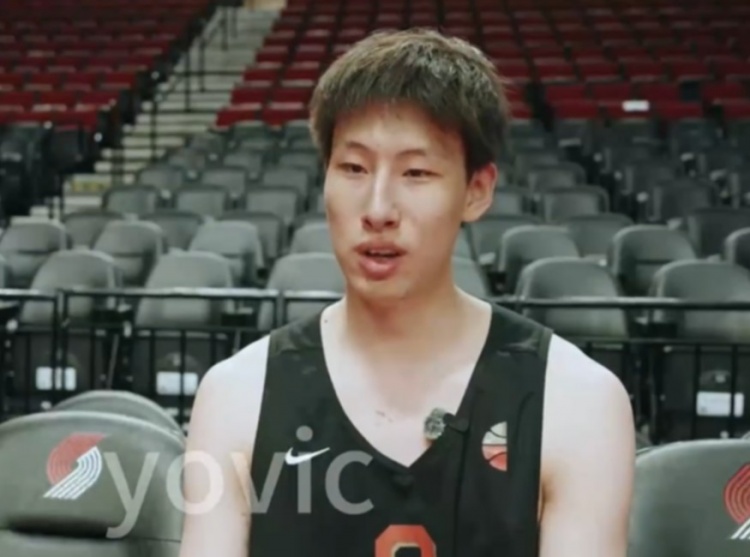 [推荐]郇斯楠：斯托克斯是美国队最强的 可惜他不是5号位 跟他对不上(图1)