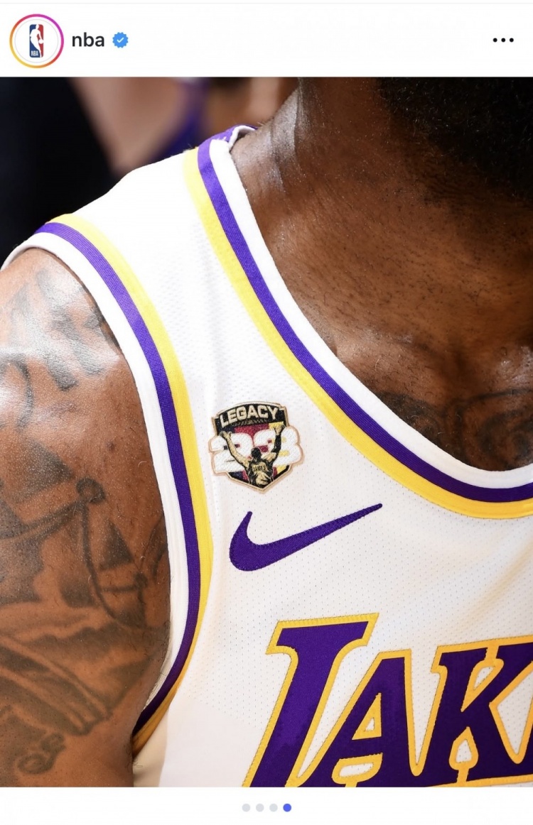 【要闻速递】传奇生涯!詹姆斯转发昨日常规赛收官战自⚽己上身特制球⚽衣补丁(图3) undefined