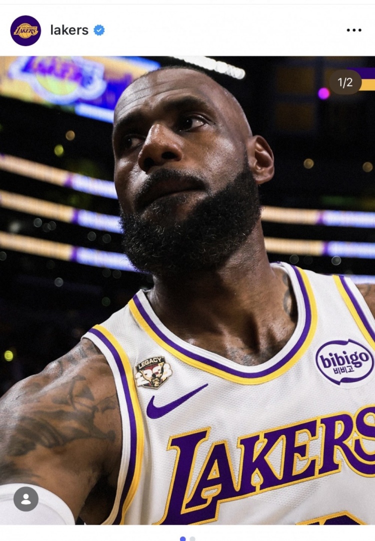 【要闻速递】传奇生涯!詹姆斯转发昨日常规赛收官战自⚽己上身特制球⚽衣补丁(图4) undefined