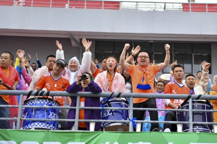 【体育焦点】江西庐山2-0完✨胜对手!风雨中捍卫主场荣耀!(图6) undefined