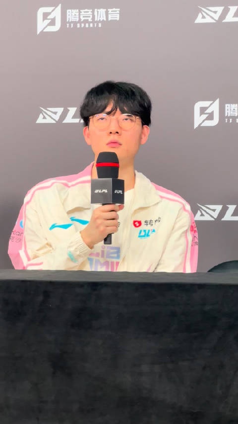 Viper评价和JackeyLove对位：打得很好，我就普通吧【球盟会】