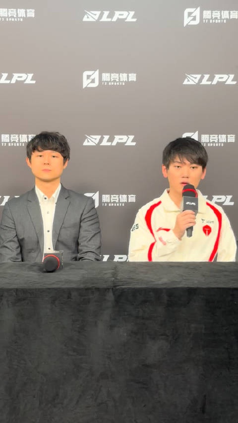 【万博电竞】JKL谈上单薇恩：这个版本感觉真就不需要什么操作 敢往脸上滚就好