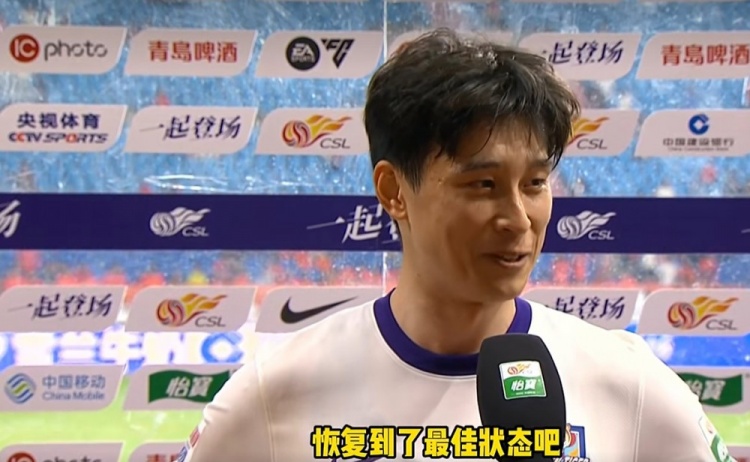 [体育报道]62岁，成为中国足坛最火的人(图9)