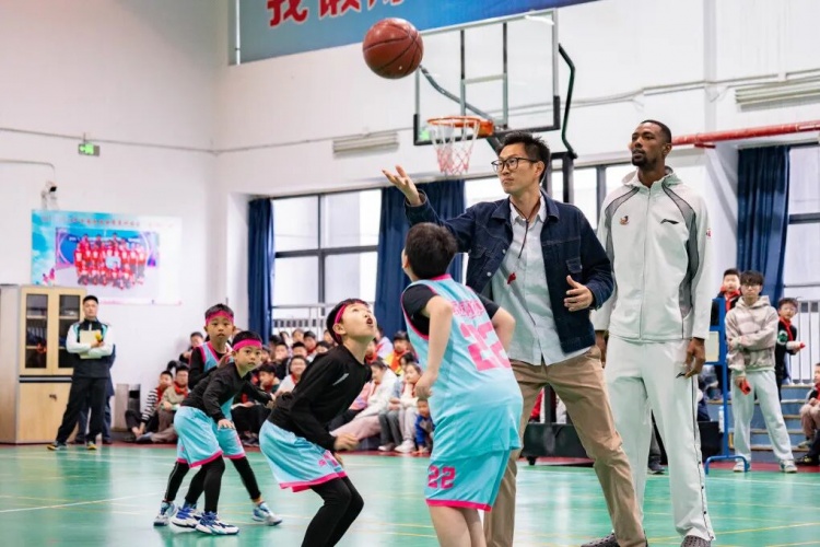 【中国篮球】公益行｜牵手肯帝亚 快乐校园行 肯帝亚男篮走进南通高等师范附小(图9)