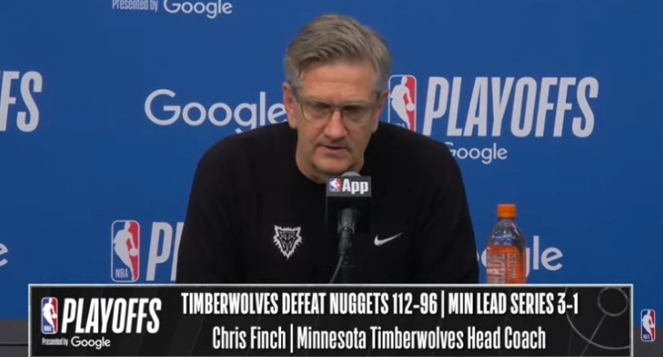  【完整版】芬奇：失去两将仍赢球 这是我赛季最骄傲的一刻