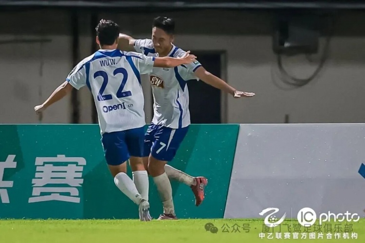 【体育头条】升至争冠组第三！中乙第九轮厦门飞鹭3-1广州蒲公英 刘子铭双响(图5)