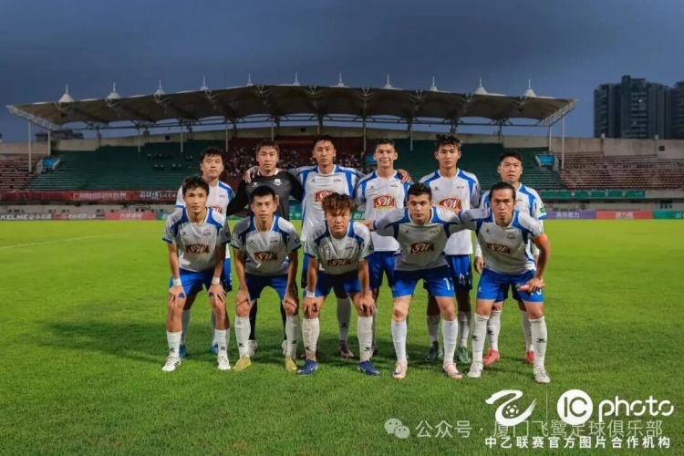 【体育头条】升至争冠组第三！中乙第九轮厦门飞鹭3-1广州蒲公英 刘子铭双响(图11)