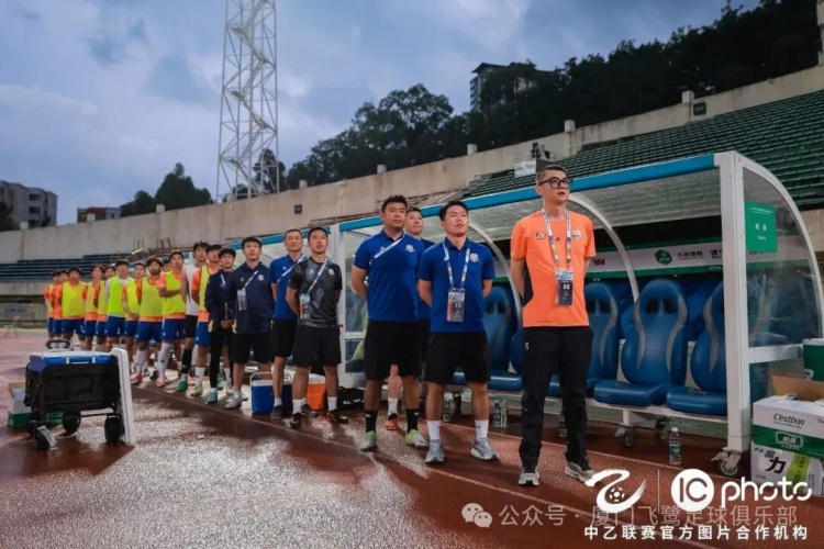 【体育头条】升至争冠组第三！中乙第九轮厦门飞鹭3-1广州蒲公英 刘子铭双响(图12)