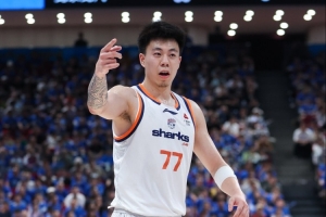今日尼克斯十佳球