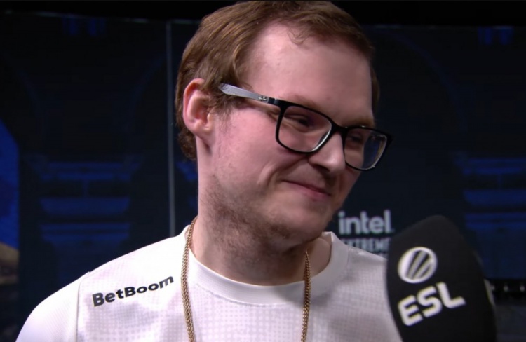 【万博电竞】Boombl4:两连胜很意外 世界上最强的队伍总能在关键时刻赢下残局